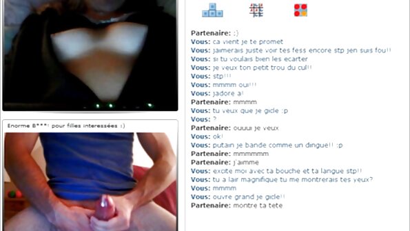 একটি বড় পাছার হিন্দি সেক্স ডাউনলোড সাথে একটি সুস্বাদু ছানা তার শরীরের সাথে খেলছে