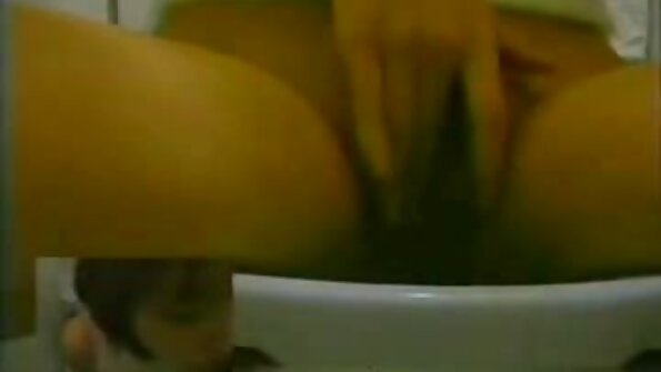 স্বর্ণকেশী যে একটি গরম মুখ আছে একটি সেক্স হিন্দি ভিডিও বড় কঠিন মোরগ চুষছে