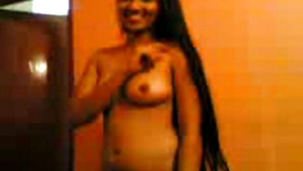 লোভনীয় কিশোরী ব্লন্ডি আঙ্গুল তার হিন্দি সেক্স বিএফ শক্ত যোনি