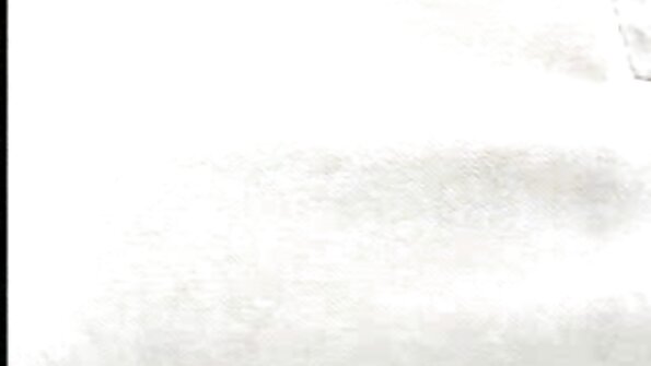 বড় স্তনের পরিপক্ক মহিলা যৌন শক্তি এবং আকাঙ্ক্ষায় বাংলা হিন্দি সেক্স পূর্ণ